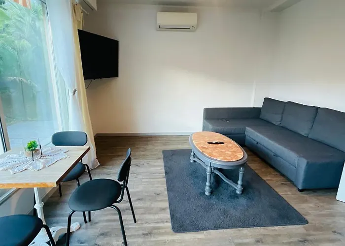 Centre Golf Juan - Beach&train Station Appartement *